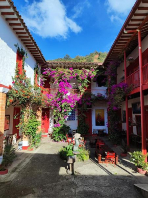 La Oculta Hostal